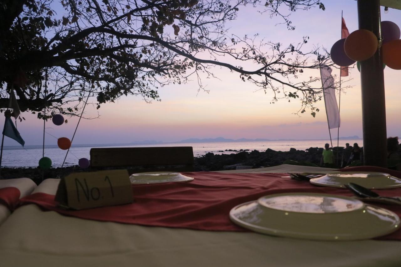 Koh Jum Coral Bay Resort 外观 照片