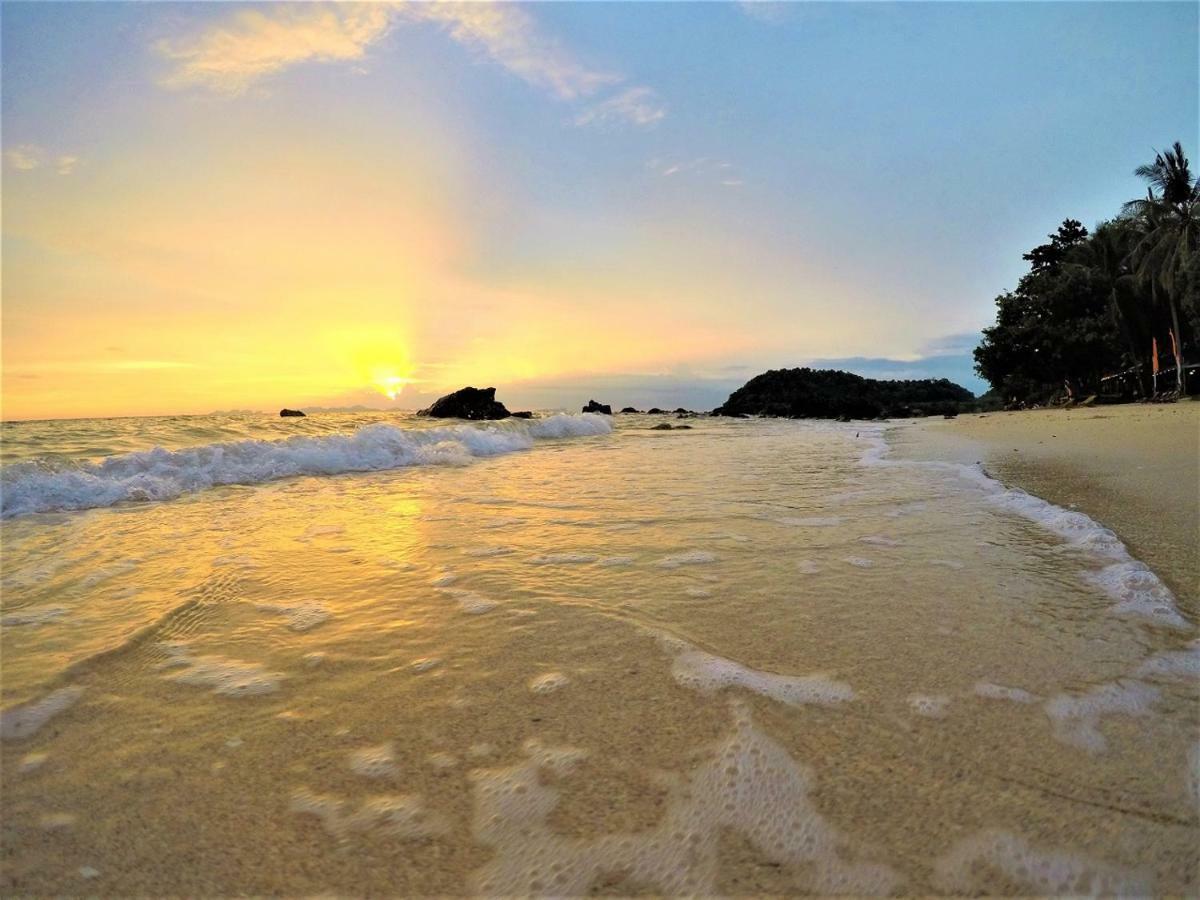 Koh Jum Coral Bay Resort 外观 照片