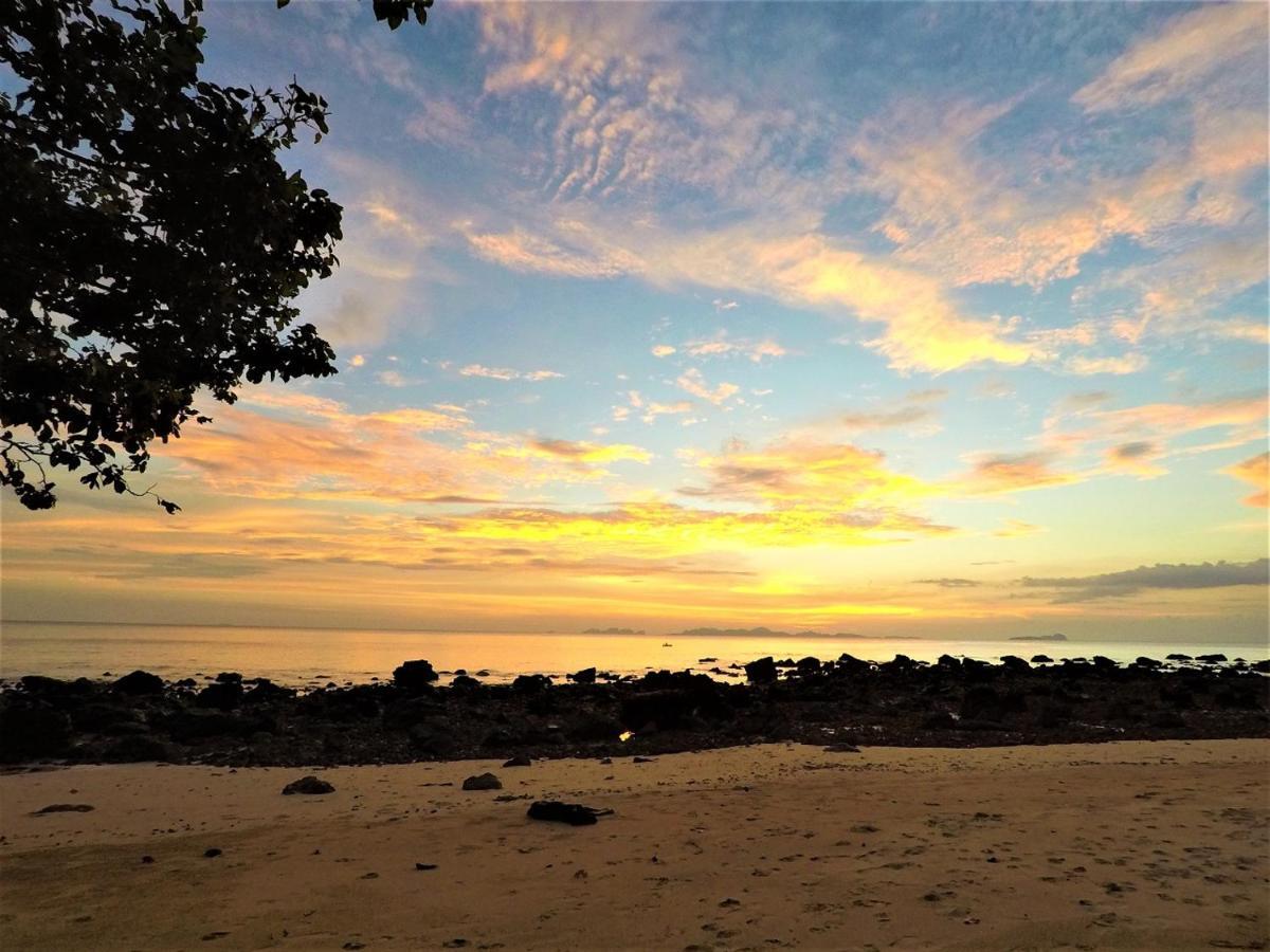 Koh Jum Coral Bay Resort 外观 照片