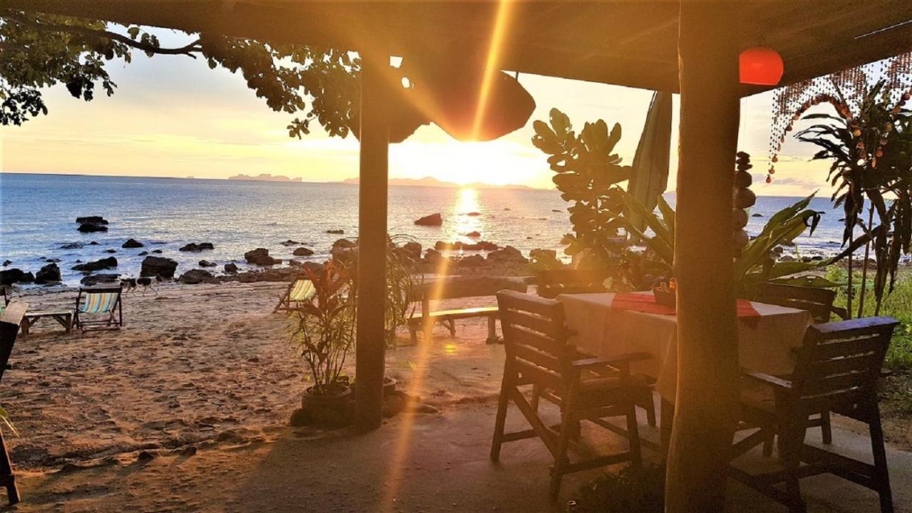 Koh Jum Coral Bay Resort 外观 照片