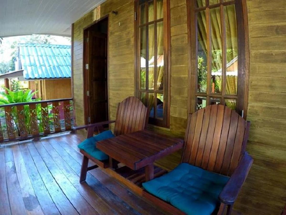 Koh Jum Coral Bay Resort 外观 照片